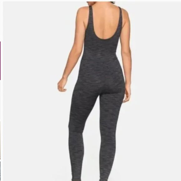 Outdoor Voices Flow Bodysuit- Large - Picture 2 of 7